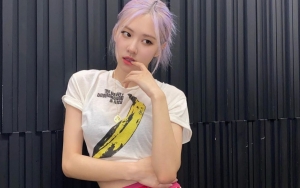 Inspirasi OOTD Chic Colorful Rose BLACKPINK Yang Banjir Pujian Di 'Sea of Hope' 