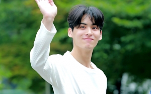 Outfit Vulgar Taeyang SF9 Bikin Syok Berat, Lebih Terbuka dari Girl Grup