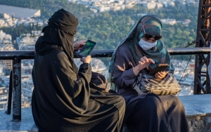 Pengadilan Uni Eropa: Perusahaan Boleh Larang Karyawan Pakai Jilbab di Tempat Kerja