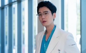 Gara-gara Adegan Ini, Jung Kyung Ho 'Hospital Playlist 2' Jadi Bahan Julid Netflix Korea