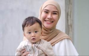 Ingin Ibadah Maksimal, Zaskia Adya Mecca Justru Merasa 'Korbankan' Anak Bungsu
