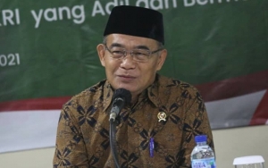 Heboh Menko PMK Sebut RI Darurat Militer Imbas 'Badai' COVID-19 Langsung Tuai Kritikan