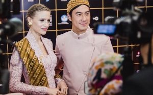 Daniel Mananta Gemeteran Saat Perbarui Sumpah Pernikahan, Tak Segan Akui Sering Gagal Jadi Suami
