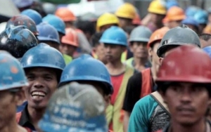 Buruh Positif COVID-19 Disebut Nekat Masuk Kerja Karena Takut Tak Dapat Upah