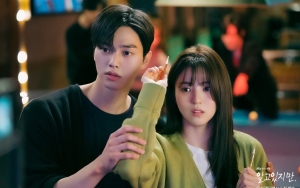 Wakili Cewek, Han So Hee Ajak Song Kang Debat Gara-gara Adegan PDKT Ini Muncul di 'Nevertheless'