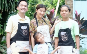 Ruben Onsu Dampingi Betrand Peto di Hari Pertama Jadi Anak SMA, Kocak Andalkan Google Translete