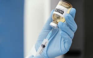  Dua Dosis Vaksin Pfizer Dan AstraZeneca Diklaim Sama Ampuhnya Lawan COVID-19 Varian Delta