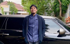 Pesan Duka Desta atas Kepergian Ayah Vincent Rompies Dikritik