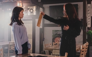 Minta Imbalan Kejam, Wajah Tak Bersalah Song Ji Hyo di 'The Witch's Diner' Bikin Nam Ji Hyun Kesal