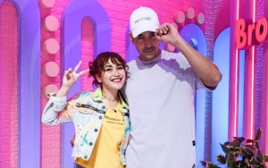 Ayu Ting Ting Ucap Selamat Ultah Buat Robby Purba, 'Banjir' Cinta-Sayang Sukses Bikin Baper