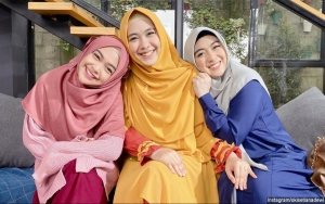 Oki Setiana Dewi Ungkap Sosok 'Pengganti' Mendiang Ayah Bagi Keluarga Sambil Bagikan Harapan Ini