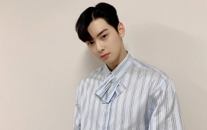 Tokopedia Bagi Momen Gemas Cha Eun Woo ASTRO Perdana Cicip Bumbu Indomie, Tinggi Badan Bikin Salfok