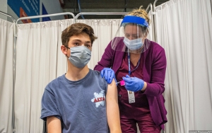 Kejar Target Herd Immunity, Vaksinasi COVID-19 Pada Anak Usia 12 Hingga 17 Tahun Capai 718 Ribu