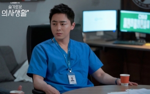 'Hospital Playlist 2' Gelar Penghargaan, Jo Jung Suk Menang Kategori Ahli Ini