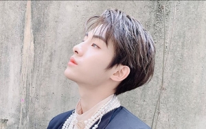 Sempat Dikuntit Sasaeng, Ini Sederet Potret Tampan Winwin WayV