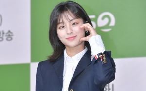 Beda dari Karakternya, Begini Cara Kang Min Ah Sinkronkan Peran di 'At a Distance, Spring is Green'