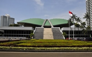 Sekjen DPR 'Tak Bisa' Batalkan Rencana Hotel Isoman Meski Ditentang Puan Maharani, Ini Alasannya