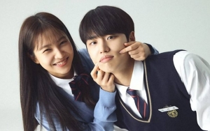 Bukan Hongseok Pentagon, Yeri Red Velvet Justru Kesengsem dengan Pria Ini di 'Blue Birthday'