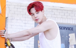 Jimin BTS Ternyata Lebih Suka Nyeker Saat Menari, Ini Alasannya