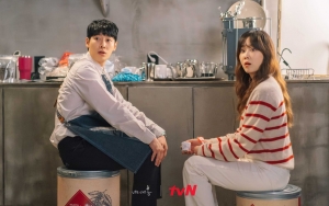 Seo Hyun Jin dan Kim Dong Wook Ciuman Panas, 'You Are My Spring' Catat Rating Terendah