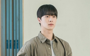 Bae In Hyuk Akui Sakit Hati Karena Syuting 'At a Distance Spring is Green' Berakhir