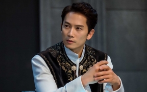 Sudah Jadi Bapak-Bapak, Potret Imut Ji Sung di Lokasi Syuting 'The Devil Judge' Tuai Sorotan
