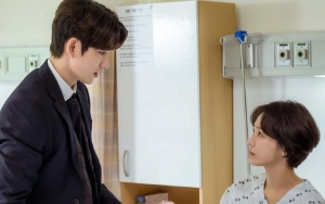 Jinyoung GOT7 dan Park Gyu Young Tunjukkan Reaksi Ramah Meski Syuting 'The Devil Judge' Terganggu