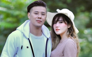 Via Vallen Salting Diberi Ciuman Online Sang Pacar, Auto Bikin Senyum-senyum Sendiri