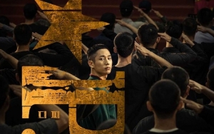 Jadi Abdi Negara, Jung Hae In Tunjukkan Tatapan Sendu di Poster 'D.P.'