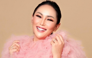 Lagi Hamil, Kalina Oktarani Pamer Foto Cantik Langsing Pakai Baju SMA Bikin Gempar