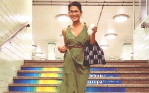 Oscar Lawalata Makin Pede Tampil Pakai Bikini, Video Kencan di Tempat Ini Bikin Iri