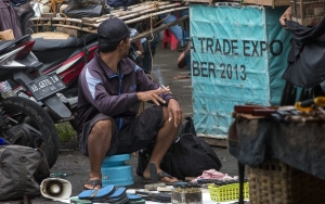 Ekonomi RI Tumbuh 7% dan Bebas dari Resesi, Pengangguran-Kemiskinan Malah Tak Berkurang