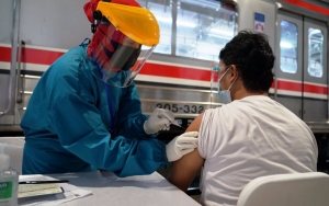 Kemenkes Sebut Daerah Yang Alami Kenaikan Kasus Varian Delta Akan Dapat Tambahan Vaksin COVID-19