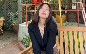 Gaya Kece Jennie BLACKPINK Ala Paris Hilton di Era 2000-an Tuai Komentar Begini