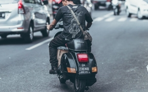 Pelat Nomor Bakal Diubah Jadi Putih Tulisan Hitam, Mulai Berlaku Kapan?