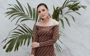 Perkara Model Baju 'Melorot', Nindy Ayunda Dicibir Habis-habisan Sampai Bikin Netter Risih