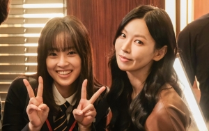 Kim So Yeon Dicekoki Obat Penenang Oleh Choi Ye Bin di 'Penthouse 3' Jadi Sorotan