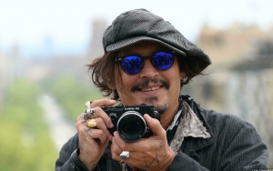 Penghargaan Johnny Depp di Festival San Sebastian Tuai Kontroversi dari Sutradara Wanita