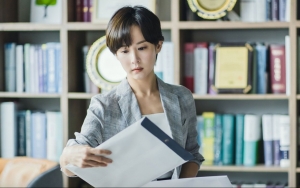 Cho Yeo Jeong Diintai Sosok Misterius, 'High Class' Janjikan Alur Cerita Penuh Ketegangan