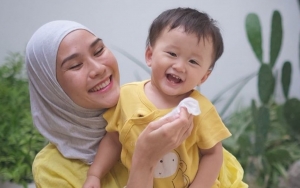 Merasa Dicuekin, Zaskia Adya Mecca Curhat Si Bungsu Malah Lengket Pada Anak Kedua