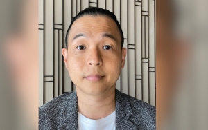 Analogi Kisah Eks Pacar, Ernest Prakasa Senang Sekaligus Dongkol Harga Tes PCR Diturunkan