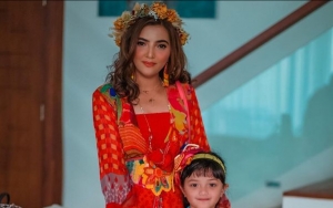 Tak Rela Ditinggal Ke Pesantren, Intip 7 Potret Ashanty dan Arsy Yang Kemana-mana Berdua