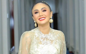Kenang Acara HUT RI Sebelum Pandemi, Intip Penampilan Yuni Shara Kala Pimpin Upacara di PAUD
