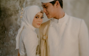 Lesti Kejora Bak Cinderella Saat Rizky Billar Pasangkan Sepatu di Prosesi Sungkeman