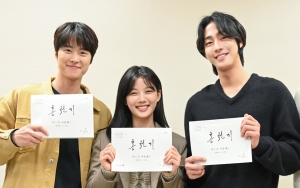 Kim Yoo Jung, Ahn Hyo Seop dan Gong Myung Terikat Cinta Segitiga di Teaser 'Red Sky'