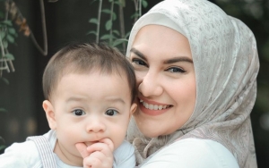 Ini 7 Momen Kedekatan Irish Bella Dan Sang Putra Yang Bikin Takjub Di Usia 11 Bulan