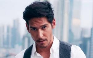 Richard Kyle 'Kaku' Main Drum Malah Panen Pujian Rekan Artis, Tulisan di Kaus Tak Kalah Bikin Salfok