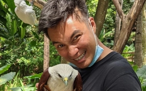 Baim Wong Ikut Tertawakan Adegan Infus Kebalik di 'Antares', Pihak WeTV Bilang Begini