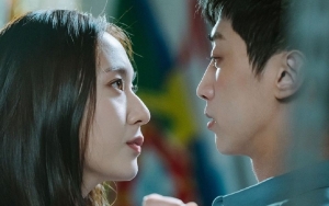 Krystal Cium Jinyoung B1A4 di 'Police University', Penggemar Soroti Hal Ini