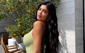 Kylie Jenner Bocorkan Petunjuk Jenis Kelamin Anak Kedua Travis Scott